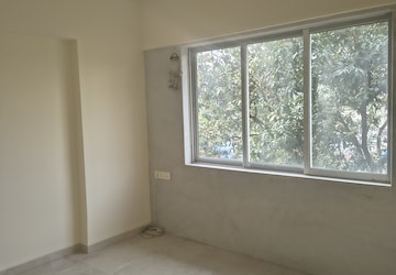 Furnished Amenities in 2 BHK Apartment at Kurla East – for Rent