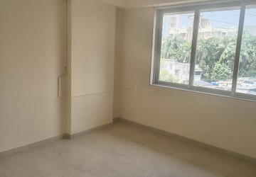Room in 2 BHK Apartment at Kurla East – for Rent