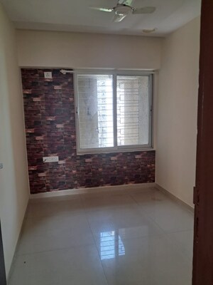 Room in 3 BHK Apartment at Shiv Parvati Apartments Andheri, Andheri West – for Sale