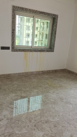 Room in 3 BHK Apartment at Sunshine Enclave New Town, New Town – for Sale