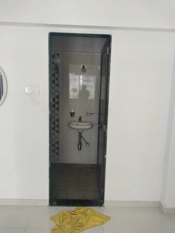 Furnished Amenities in 2 BHK Apartment at Pasaydan CHS Shaniwar Peth, Shaniwar Peth – for Rent