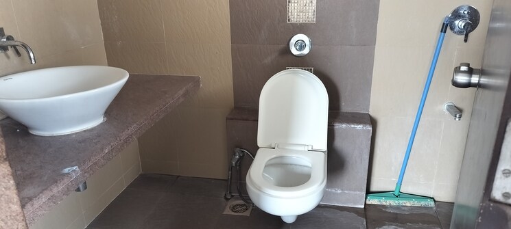 Bathroom, kirti-crest-avenue 3 Bedroom 1460 Sq.Ft. Apartment In Baner Pune 9324817