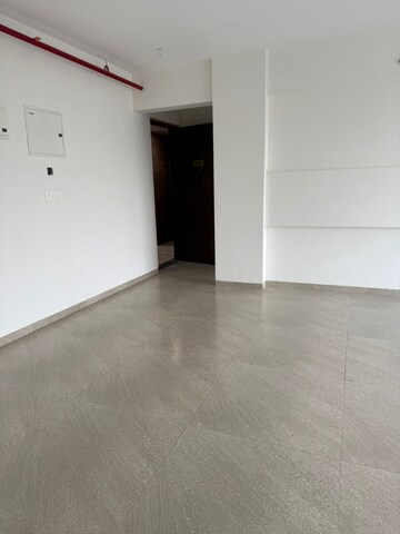 Room in 3 BHK Apartment at Naman Habitat, Andheri West – for Sale