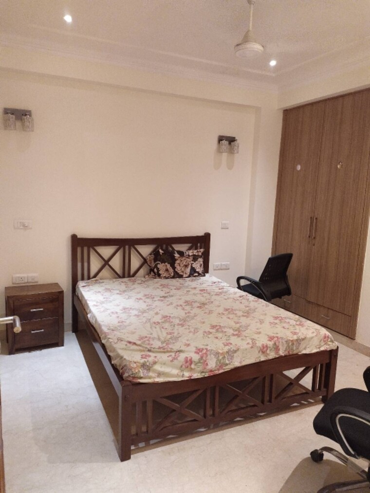 Master Bedroom, greater kailash i 3 Bedroom 2700 Sq.Ft. Builder Floor In Greater Kailash I Delhi 9324909