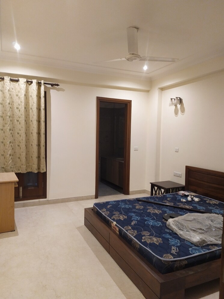 Master Bedroom, greater kailash i 3 Bedroom 2700 Sq.Ft. Builder Floor In Greater Kailash I Delhi 9324909