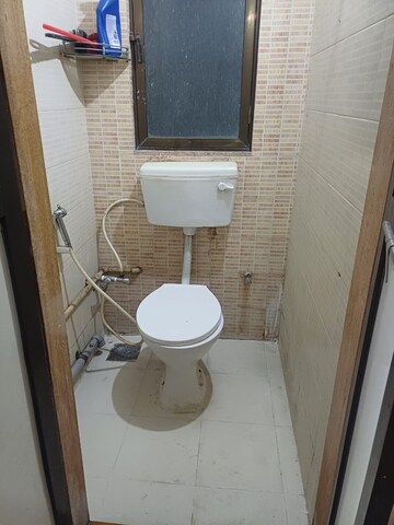 Bathroom in 1 BHK Apartment at Jaldhara Sra Chs, Goregaon East – for Sale