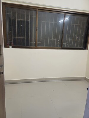 Furnished Amenities in 1 BHK Apartment at Jaldhara Sra Chs, Goregaon East – for Sale