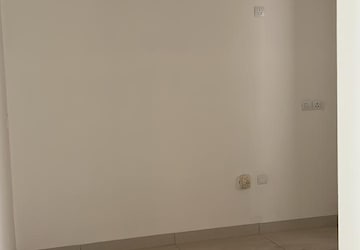 Room in 2 BHK Apartment at Aparna Zenon, Puppalaguda – for Sale