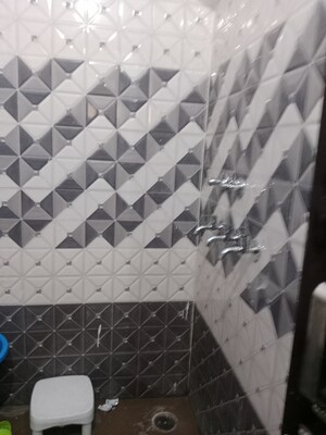 Bathroom in 1.5 BHK Builder Floor at Huda – for Rent