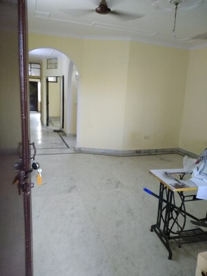 2 BHK Builder Floor For Rent in Lajpat Nagar 4