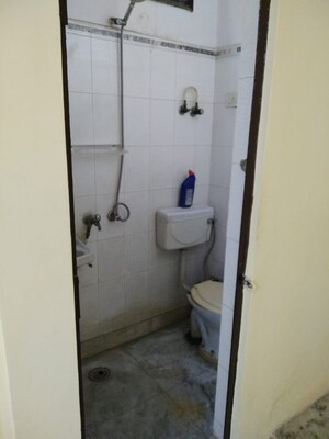 Bathroom in 2 BHK Builder Floor at Lajpat Nagar 4 – for Rent
