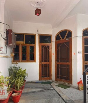 Building Lobby in 2 BHK Independent House at Gomti Nagar – for Rent