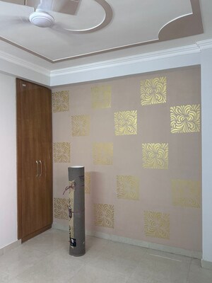 Room in 3 BHK Villa at Sector 12 Greater Noida – for Sale