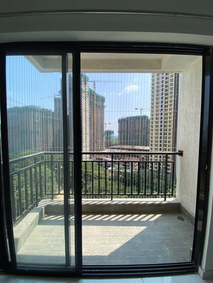 Balcony, runwal-gardens-phase-i 1 Bedroom 470 Sq.Ft. Apartment In Dombivli East Thane 9325020