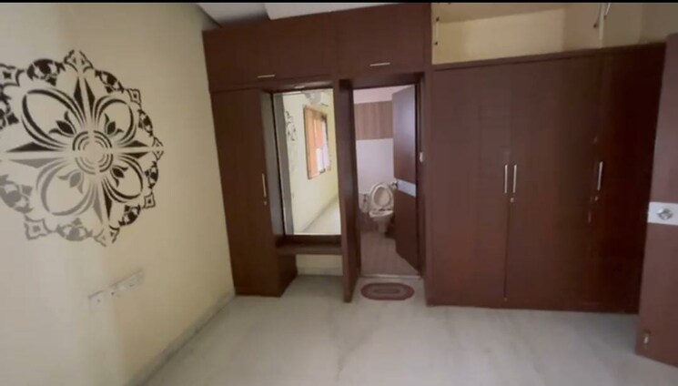 Room, qutubullapur 5 Bedroom 3000 Sq.Ft. Independent House In Qutubullapur Hyderabad 9325036