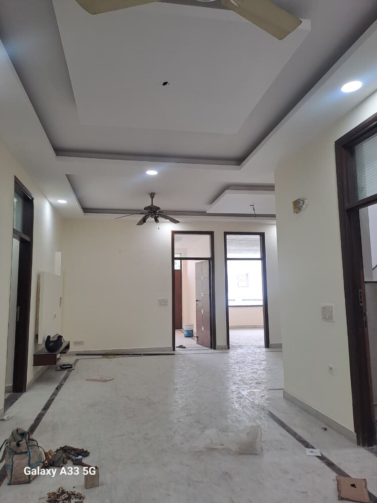 undefined, sector 23 4 Bedroom 500 Sq.Yd. Builder Floor In Sector 23 Gurgaon 9325148