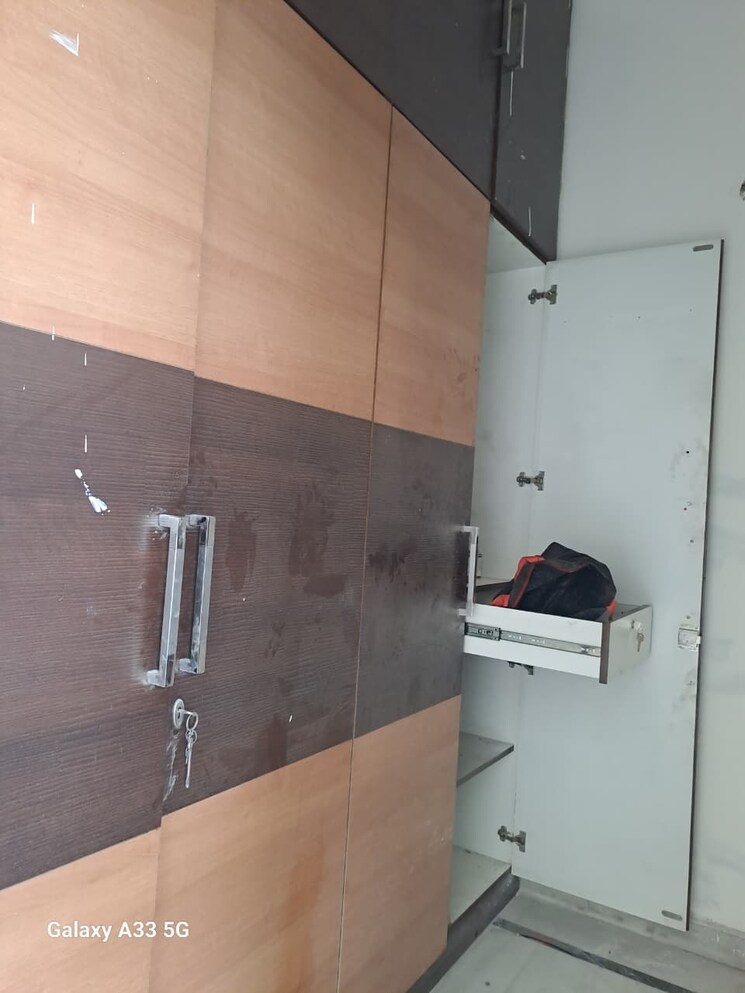 Bathroom, sector 23 4 Bedroom 500 Sq.Yd. Builder Floor In Sector 23 Gurgaon 9325148