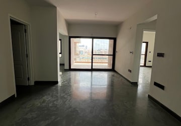 Room in 3 BHK Apartment at Kanakapura Road – for Sale