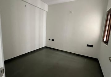 Room in 3 BHK Apartment at Kanakapura Road – for Sale