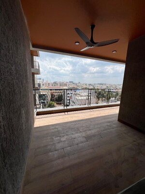 Room in 3 BHK Apartment at Kanakapura Road – for Sale