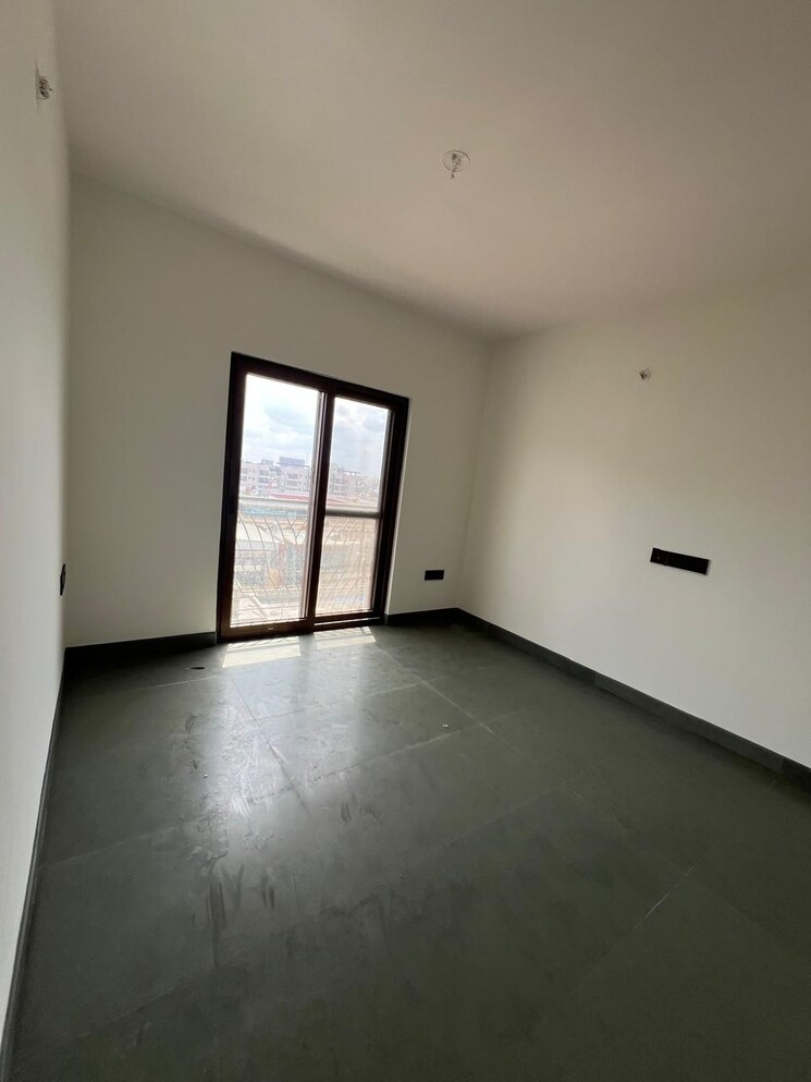 Room, kanakapura road 3 Bedroom 2100 Sq.Ft. Apartment In Kanakapura Road Bangalore 9325157