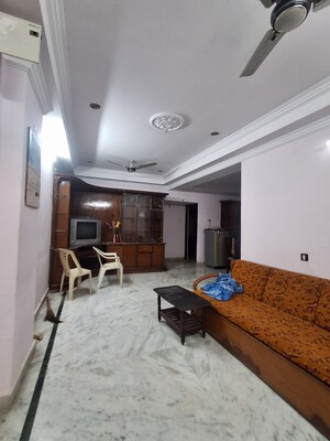 Living Room in 2 BHK Apartment at Kondapur – for Rent