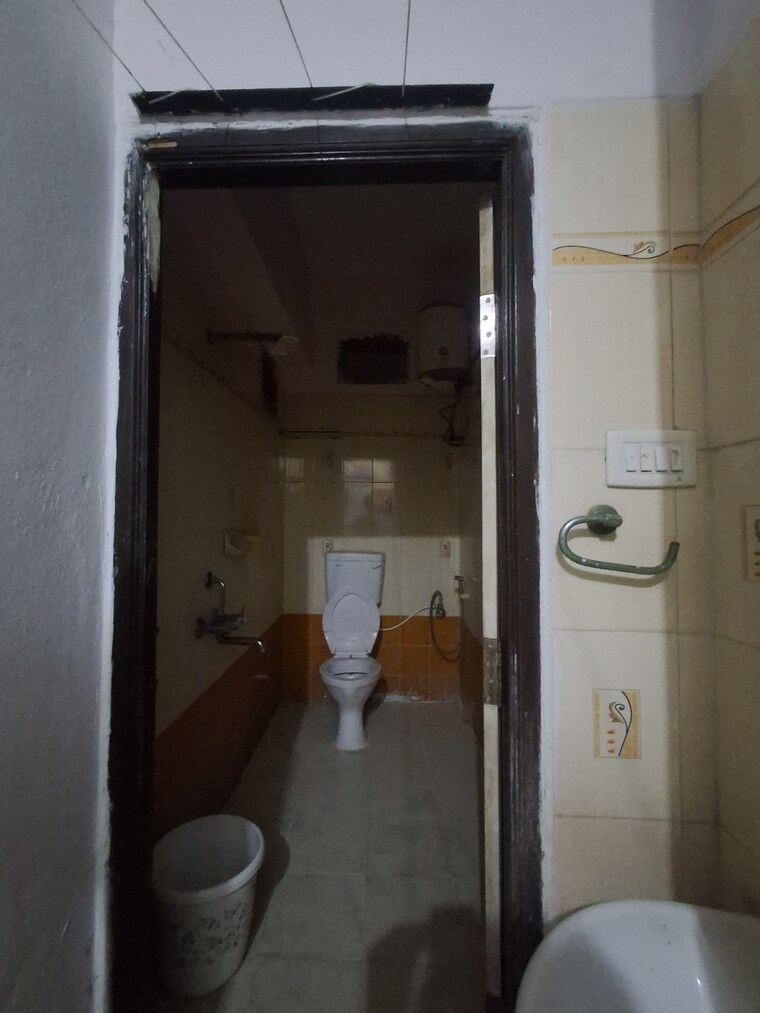 Bathroom, kondapur 2 Bedroom 1200 Sq.Ft. Apartment In Kondapur Hyderabad 9325312