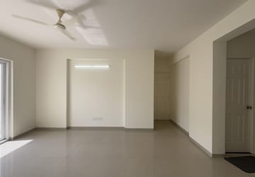 Room in 3 BHK Apartment at Nitesh Columbus Square, Bellary Road – for Rent