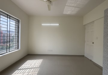 Room in 3 BHK Apartment at Nitesh Columbus Square, Bellary Road – for Rent