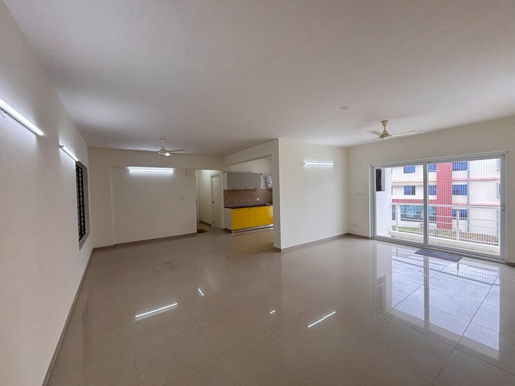 Room, nitesh-columbus-square 3 Bedroom 1950 Sq.Ft. Apartment In Bellary Road Bangalore 9325288