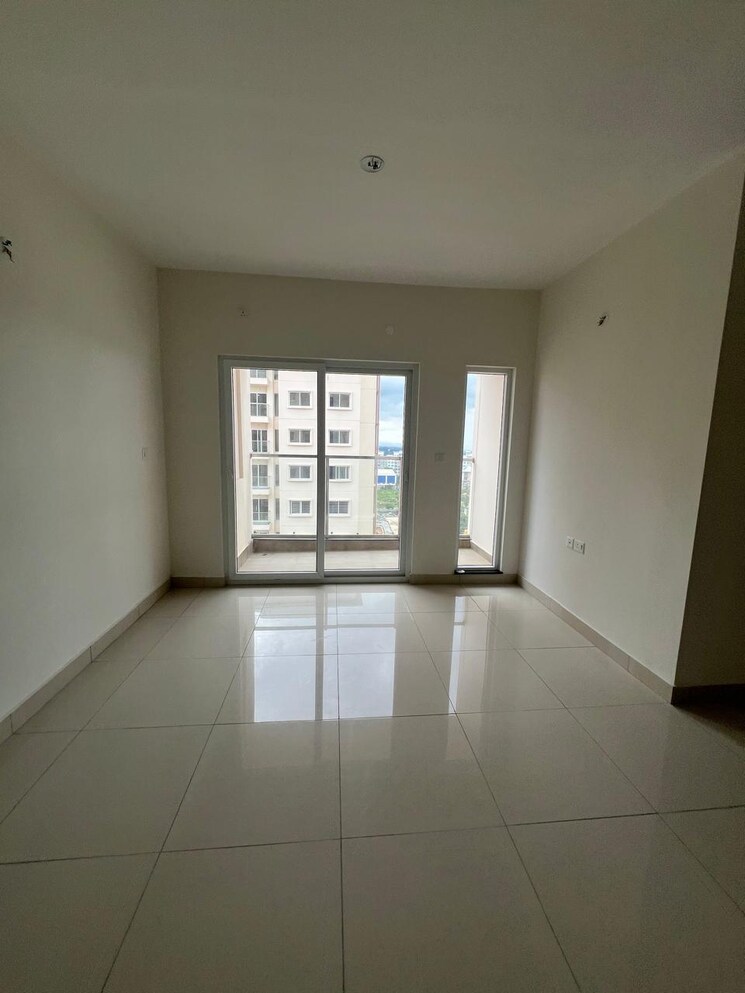 Room, provident-park-square 3 Bedroom 1308 Sq.Ft. Apartment In Kanakapura Road Bangalore 9325339