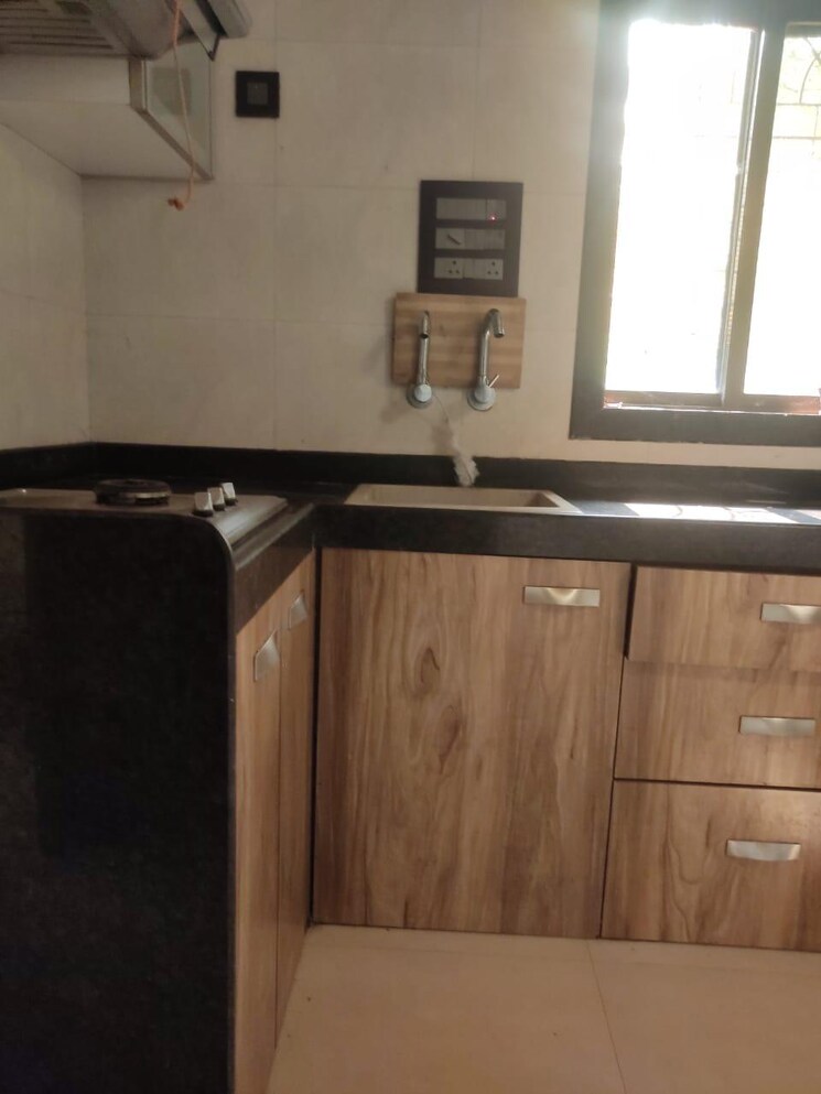 Kitchen, adarsh-nagar-society 1 RK 300 Sq.Ft. Apartment In Worli Mumbai 9325350