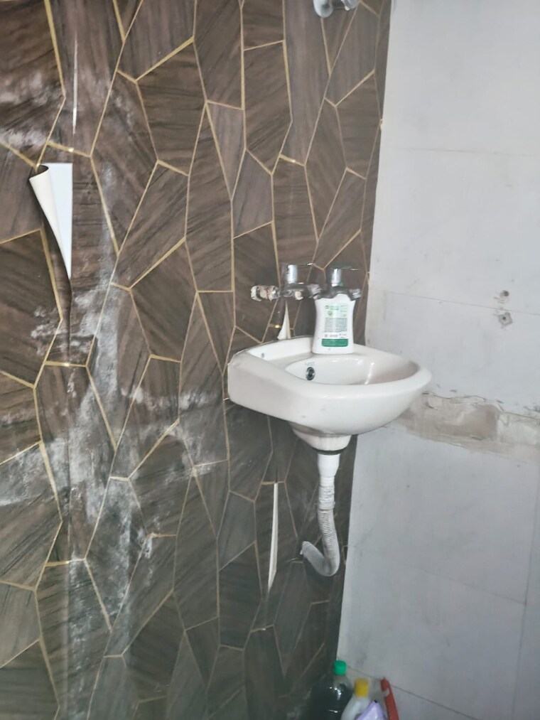 Bathroom, charai Commercial Shop 280 Sq.Ft. In Charai Thane 9325366