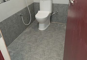 Furnished Amenities in 3 BHK Apartment at Manikonda – for Rent