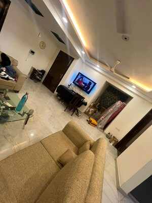 Furnished Amenities in 3 BHK Builder Floor at Gupta Awas, Sector 43 – for Rent