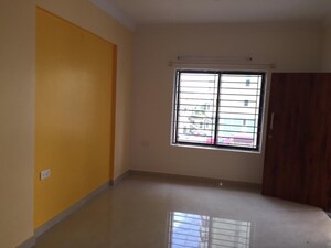 Room in 2 BHK Builder Floor at Jp Nagar Phase 7 – for Rent