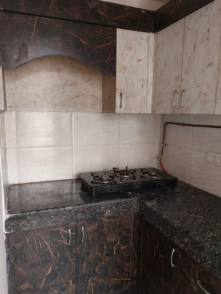 Bathroom, gaur-city-2 3 Bedroom 1420 Sq.Ft. Apartment In Gaur City 2 Greater Noida 9325445