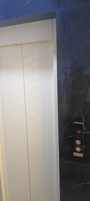 Furnished Amenities in 2 BHK Builder Floor at Meenakshi Garden – for Sale