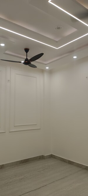 Building Lobby in 2 BHK Builder Floor at Meenakshi Garden – for Sale