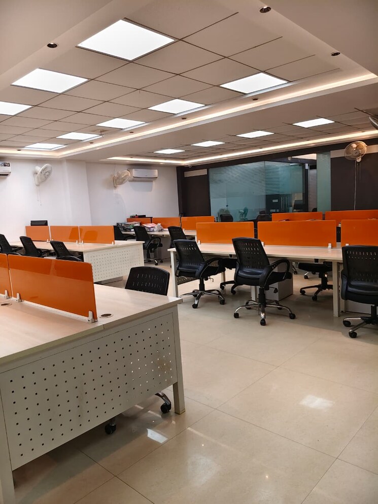 Team Area, sector 63 Commercial Office Space 3000 Sq.Ft. In Sector 63 Noida 9325459