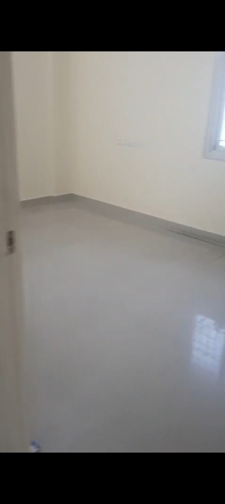 Room, dra-queens-corner 1 Bedroom 650 Sq.Ft. Penthouse In Shivaji Nagar Bangalore 9325487