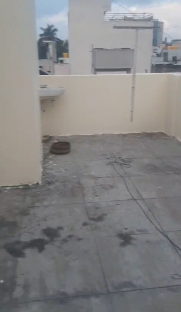 Room, dra-queens-corner 1 Bedroom 650 Sq.Ft. Penthouse In Shivaji Nagar Bangalore 9325487