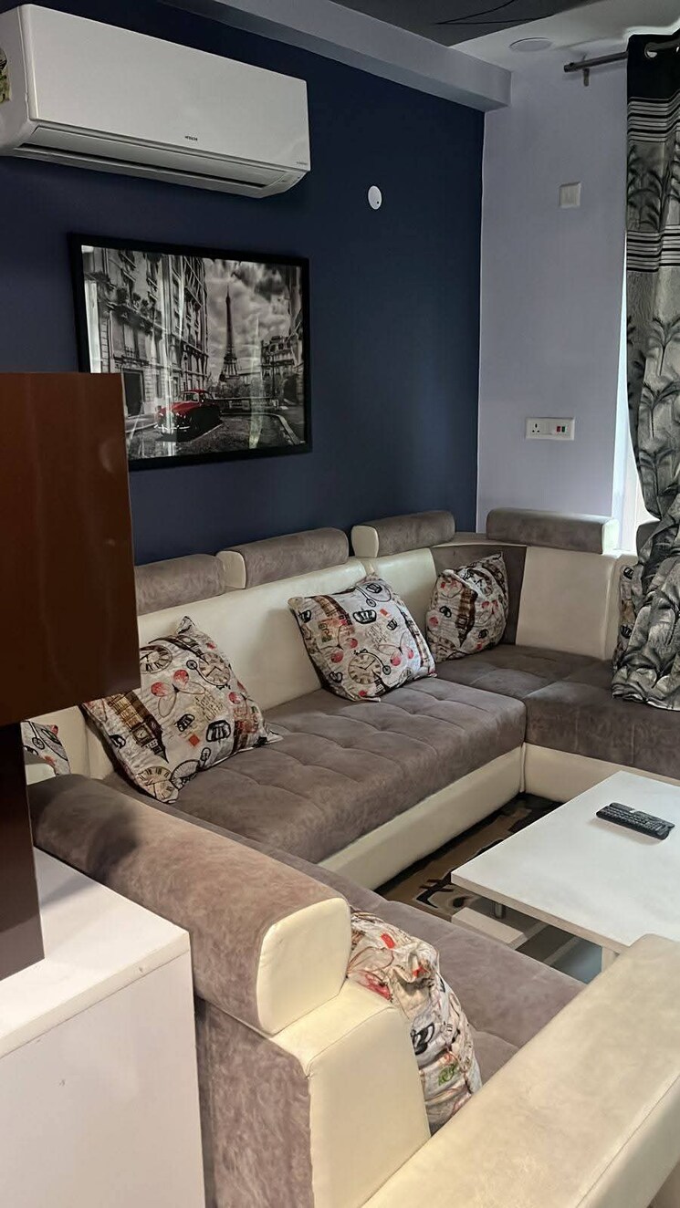 Living Room, sector 9 3 Bedroom 1800 Sq.Ft. Builder Floor In Sector 9 Gurgaon 9325492