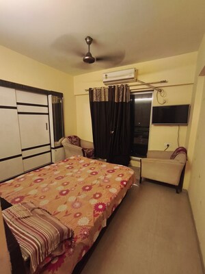 Bedroom in 1 BHK Apartment at Hiranandani Estate Villa Carino, Thane West – for Rent