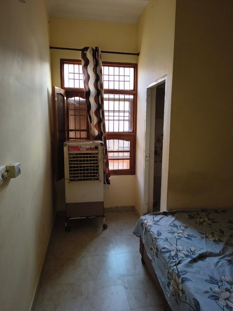 Room, dhakoli 2 Bedroom 900 Sq.Ft. Apartment In Dhakoli Zirakpur 9325524