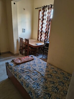 Bedroom in 2 BHK Apartment at Dhakoli – for Rent