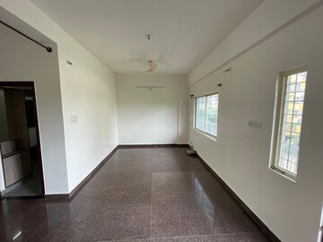 Room in 2 BHK Builder Floor at Aashiyana Apartment JP Nagar, Jp Nagar – for Rent