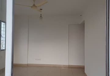Room in 3 BHK Apartment at Puravankara Elita Promenade, Jp Nagar – for Sale