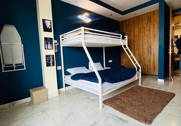 Living Room in 3.5 BHK Builder Floor at Sector 4 – for Rent