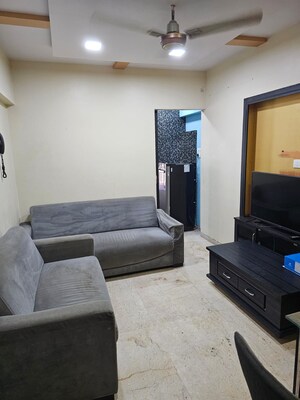1.5 BHK Apartment For Rent in Luv Kush Tower, Chembur